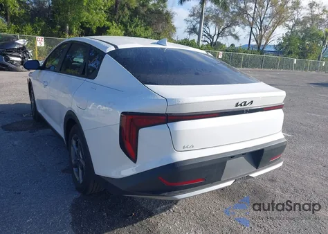 2025 Kia K4 Lxs из США, поврежденный, VIN 3KPFT4DE1SE006012